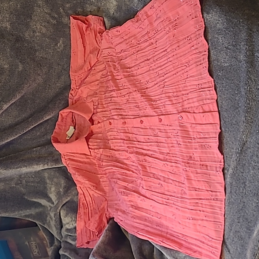 3/$15🚨WAS $50.  CHELSEA STUDIO Short Sleeve Bright Button Down Shirt
